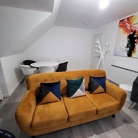 Garland Modern 2 Bedroom Apartment With Parking London พลัมสเตด ภายนอก รูปภาพ