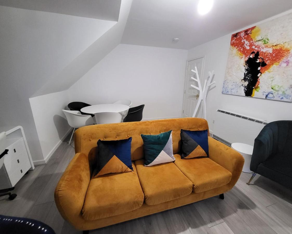 Garland Modern 2 Bedroom Apartment With Parking London พลัมสเตด ภายนอก รูปภาพ