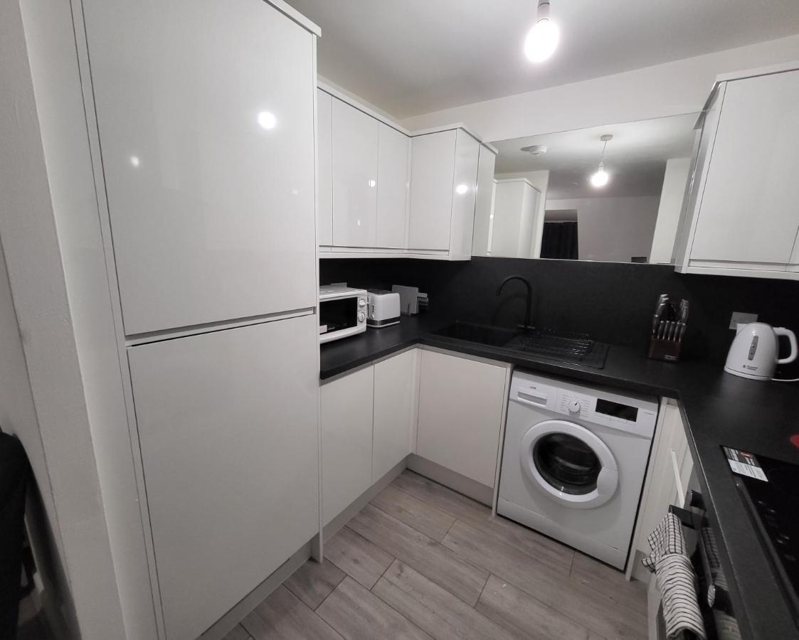 Garland Modern 2 Bedroom Apartment With Parking London พลัมสเตด ภายนอก รูปภาพ