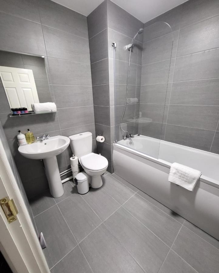 Garland Modern 2 Bedroom Apartment With Parking London พลัมสเตด ภายนอก รูปภาพ